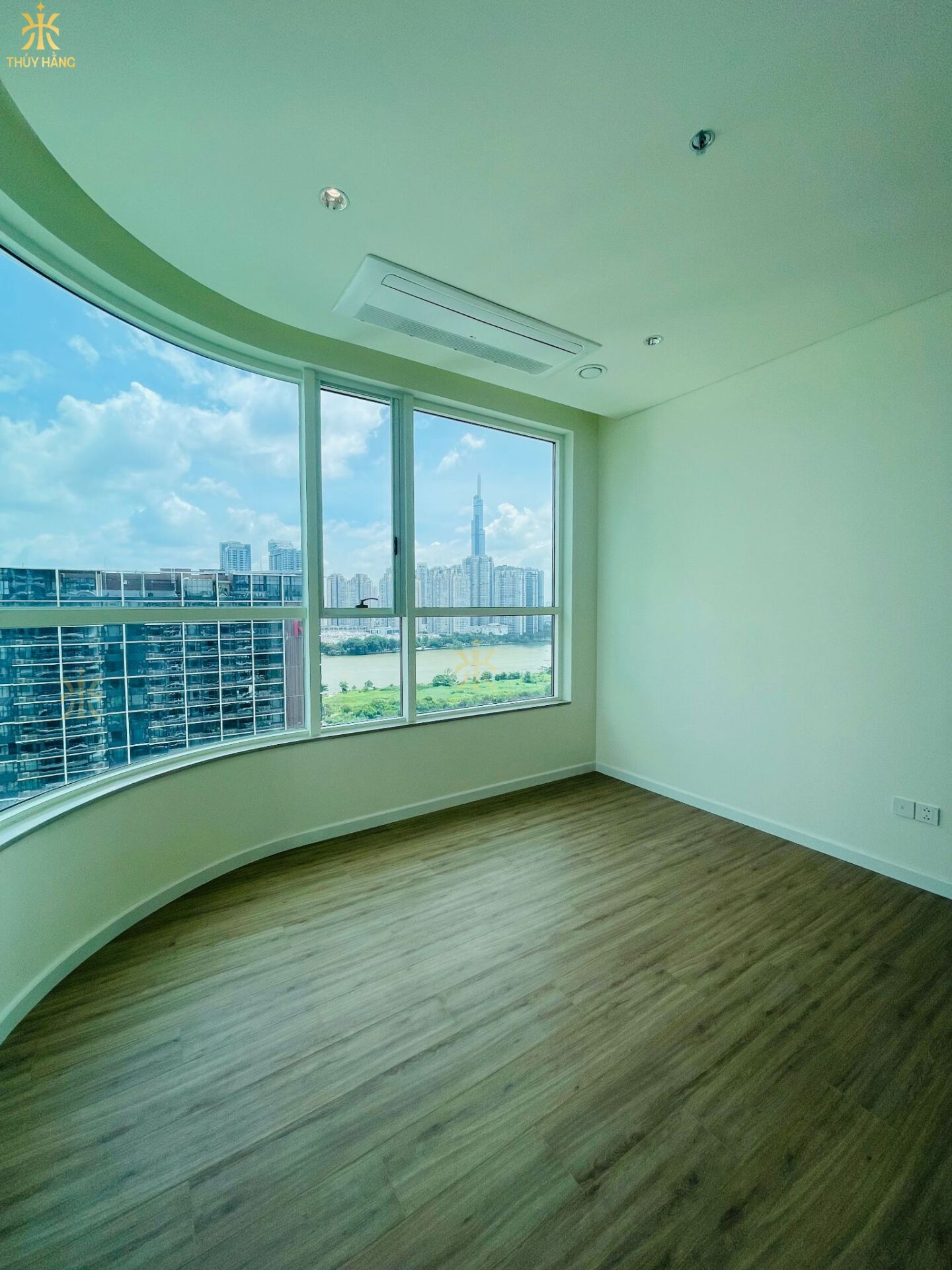 Căn góc 2PN view Landmark 81 và sông Sài Gòn – Zeit River