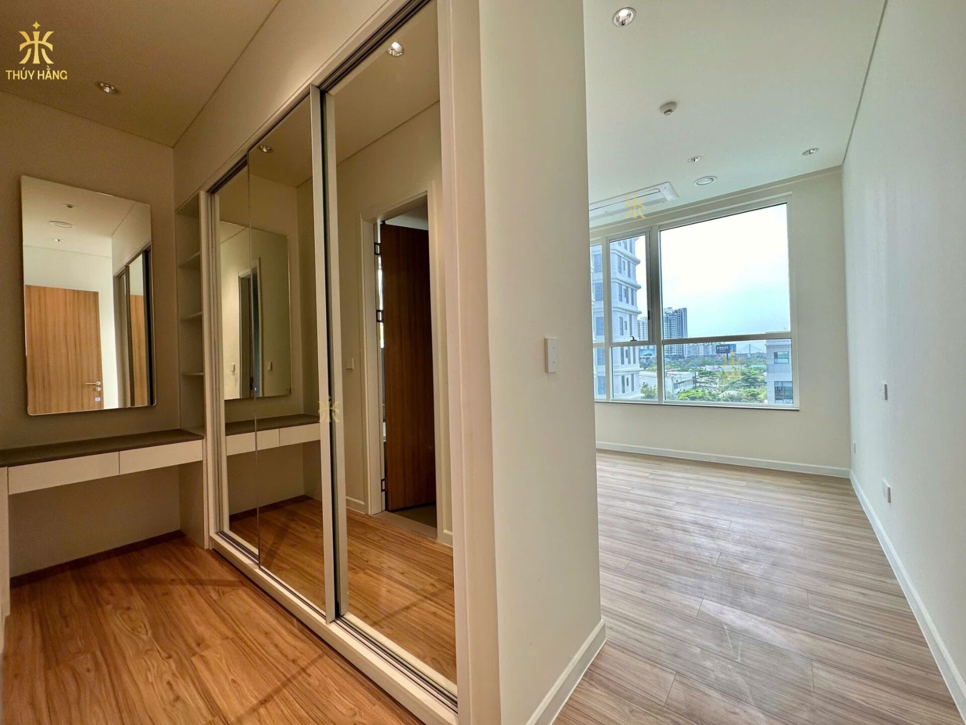 bán căn hộ 3PN Zeit Thủ Thiêm 125m2 view nội khu