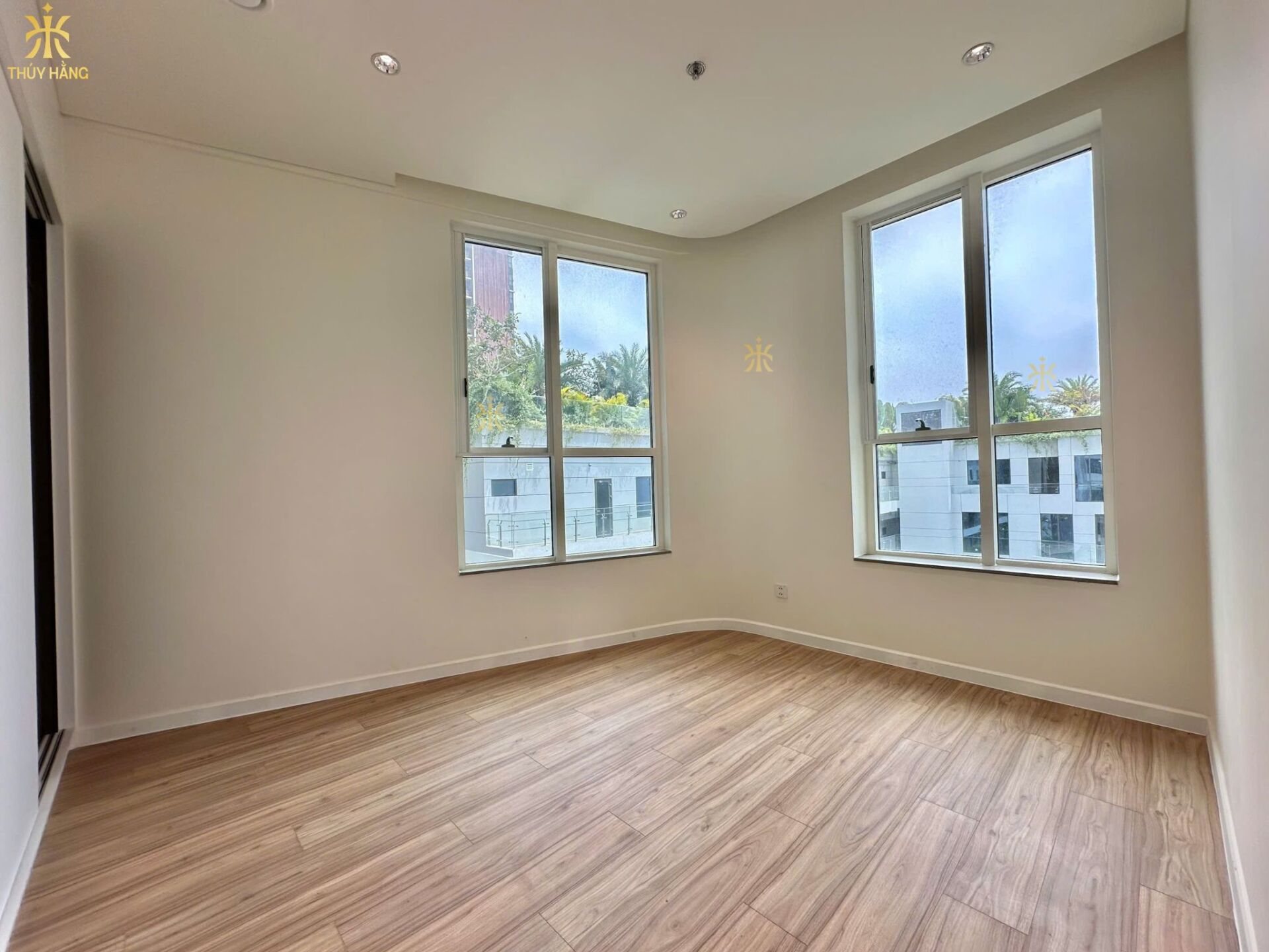bán căn hộ 3PN Zeit Thủ Thiêm 125m2 view nội khu