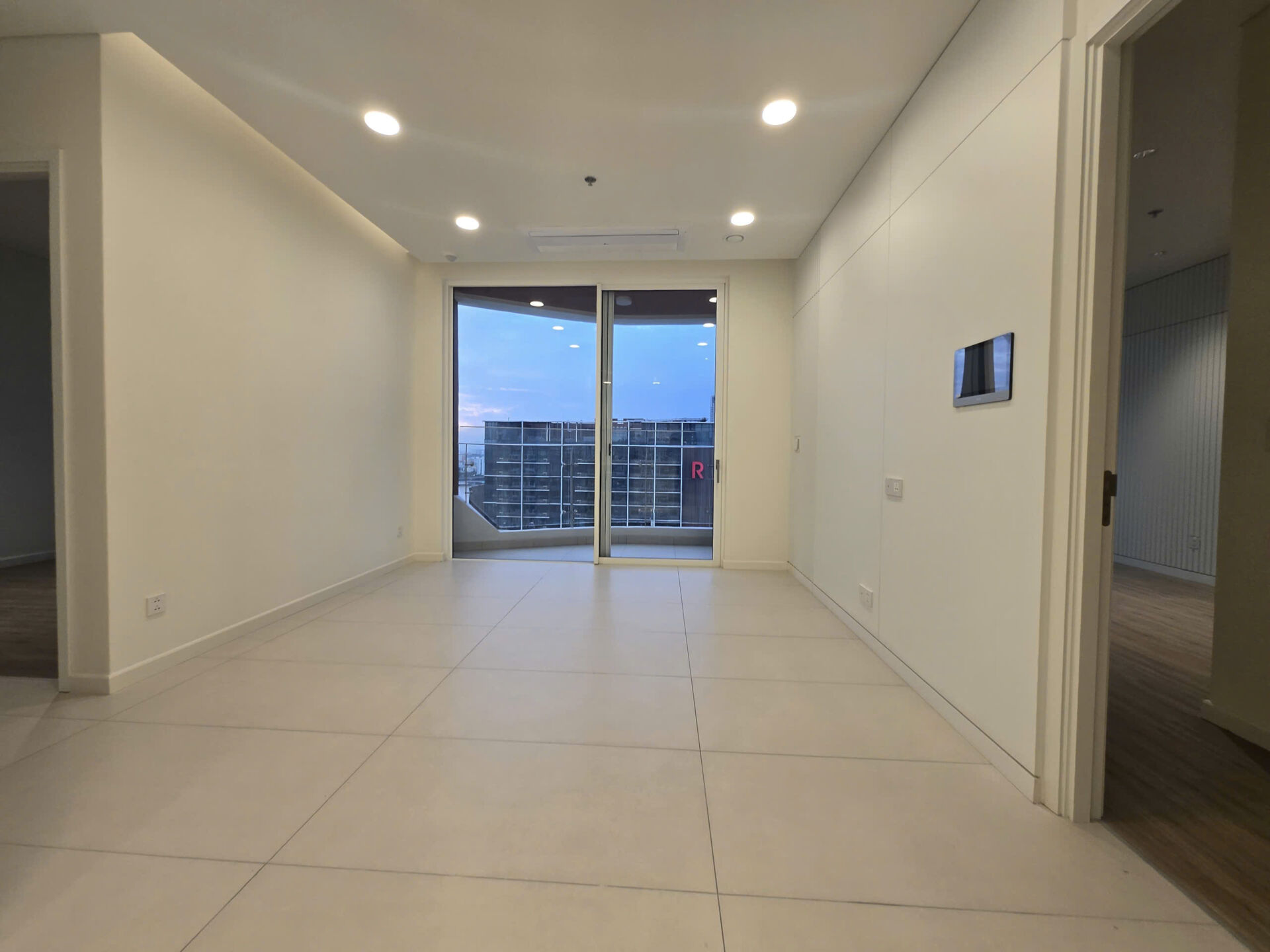 Căn hộ 2PN Zeit Thủ Thiêm NTCB, view sông Sài Gòn và Landmark 81