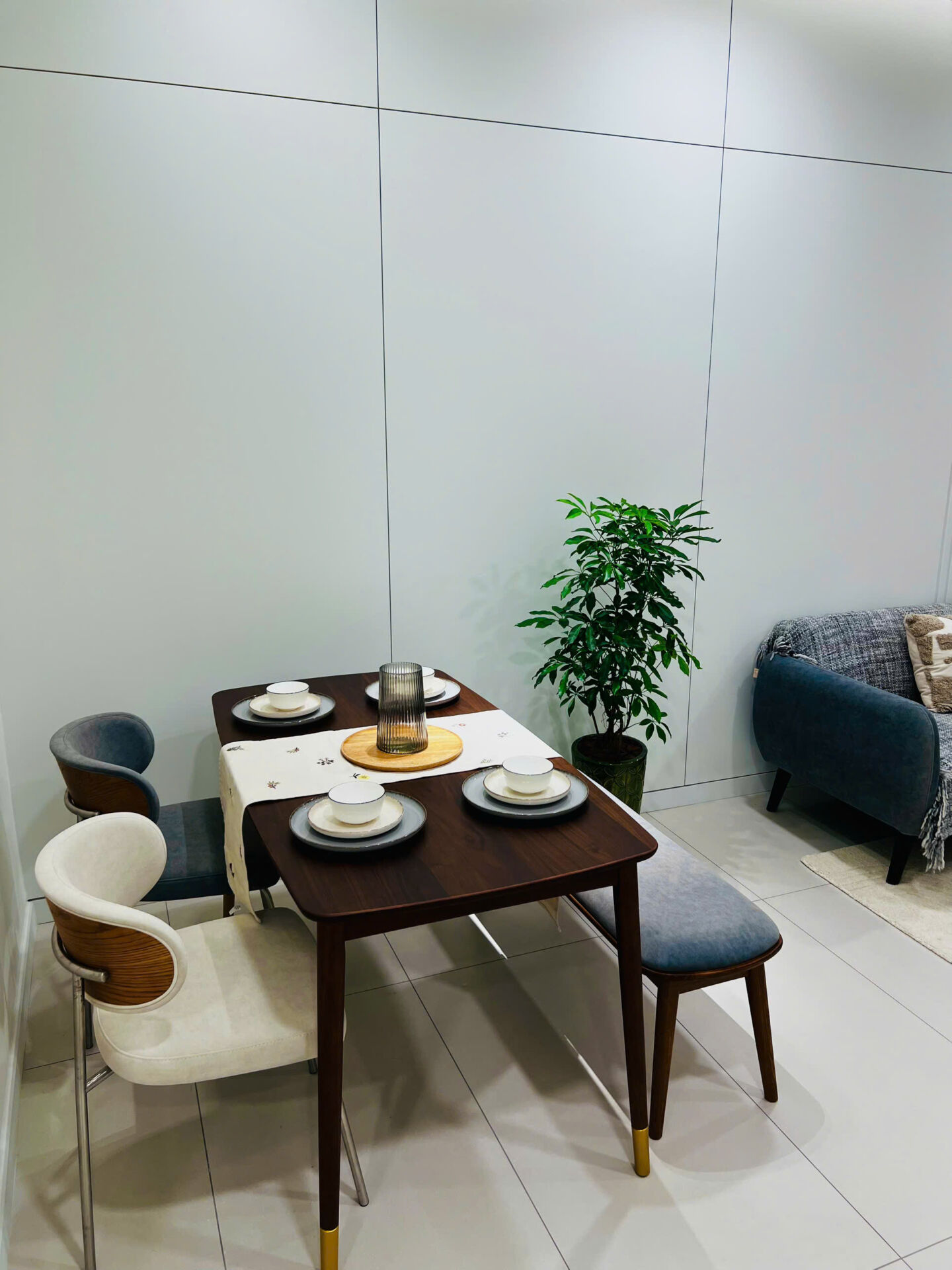 Căn hộ 1 phòng ngủ Thủ Thiêm Zeit cho thuê – full nội thất
