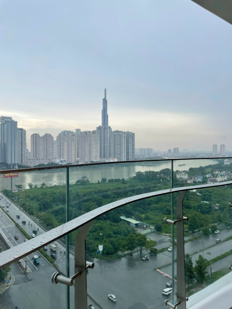 Cho thuê căn hộ Zeit Thủ Thiêm 2PN – Tầng Cao – NTCB –  View LM81 Sông Sài Gòn
