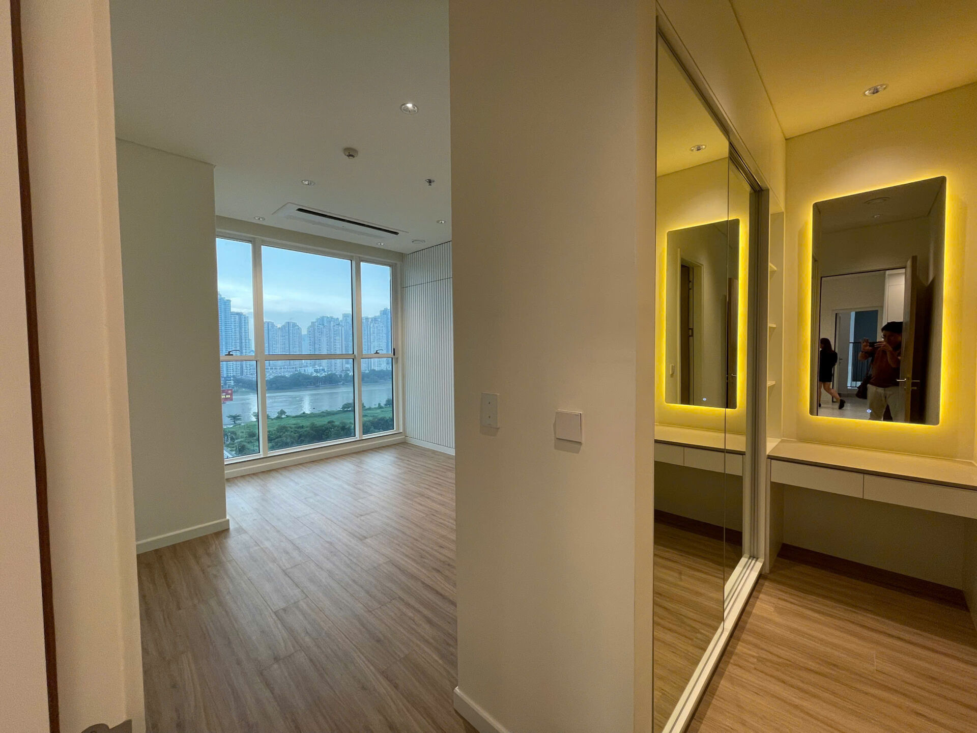 Cho thuê căn hộ Zeit Thủ Thiêm 2PN View Sông LM81
