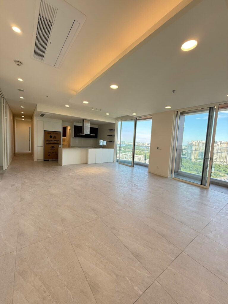 Cho thuê căn hộ Zeit Thủ Thiêm 4PN – 200m2 -Thang riêng lên nhà – Căn góc Lầu cao Giá tốt