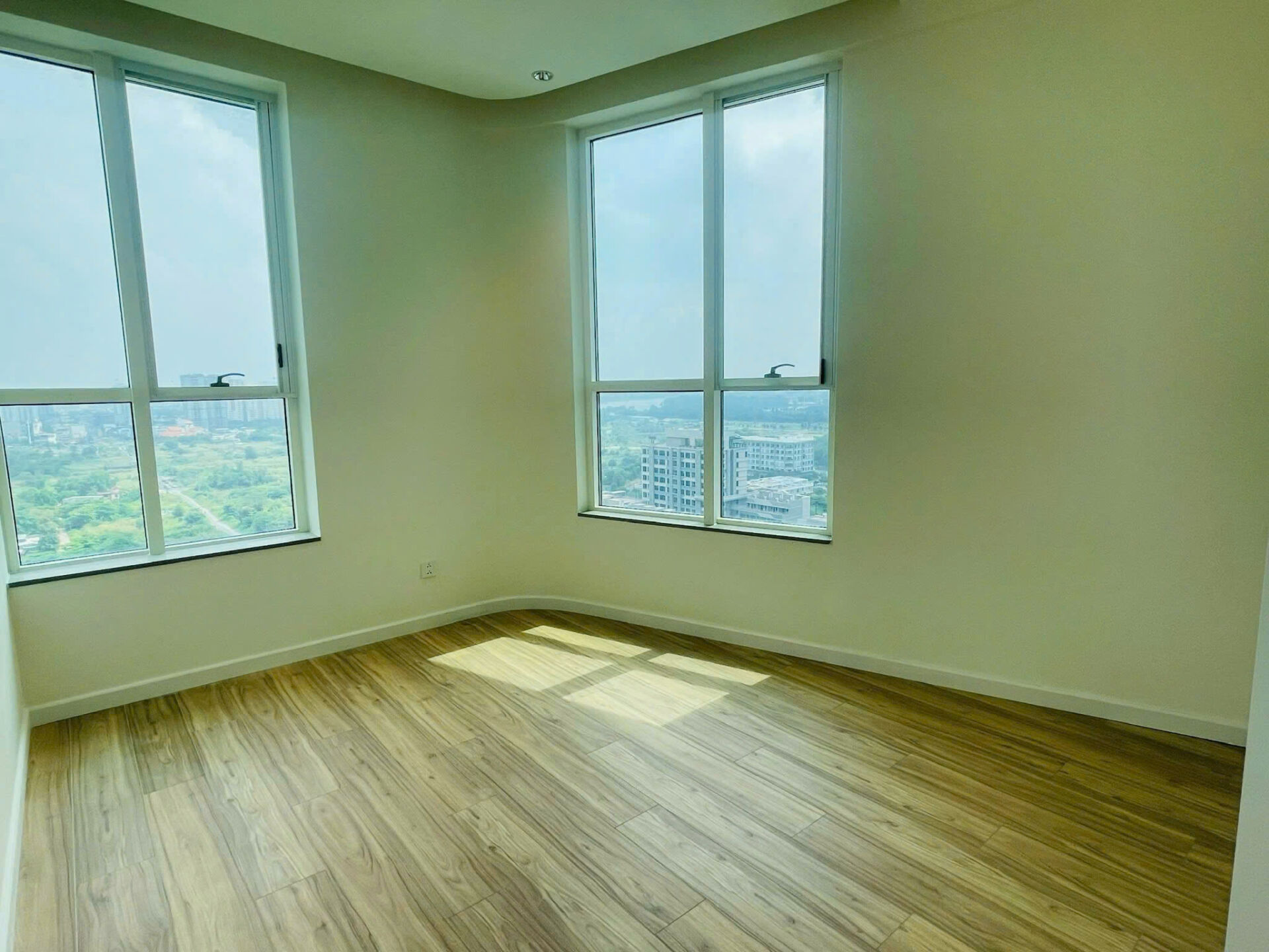 Căn hộ 3PN Thủ Thiêm Zeit view Landmark 81 và Sông Sài Gòn