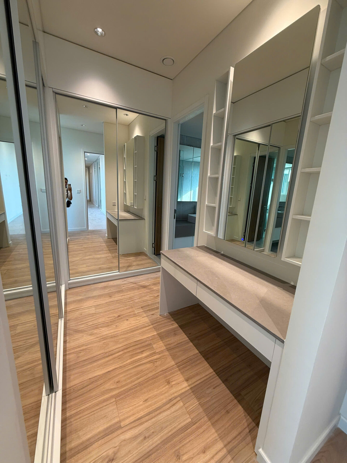 thu-thiem-zeit-4PN-NTCB-lau-cao