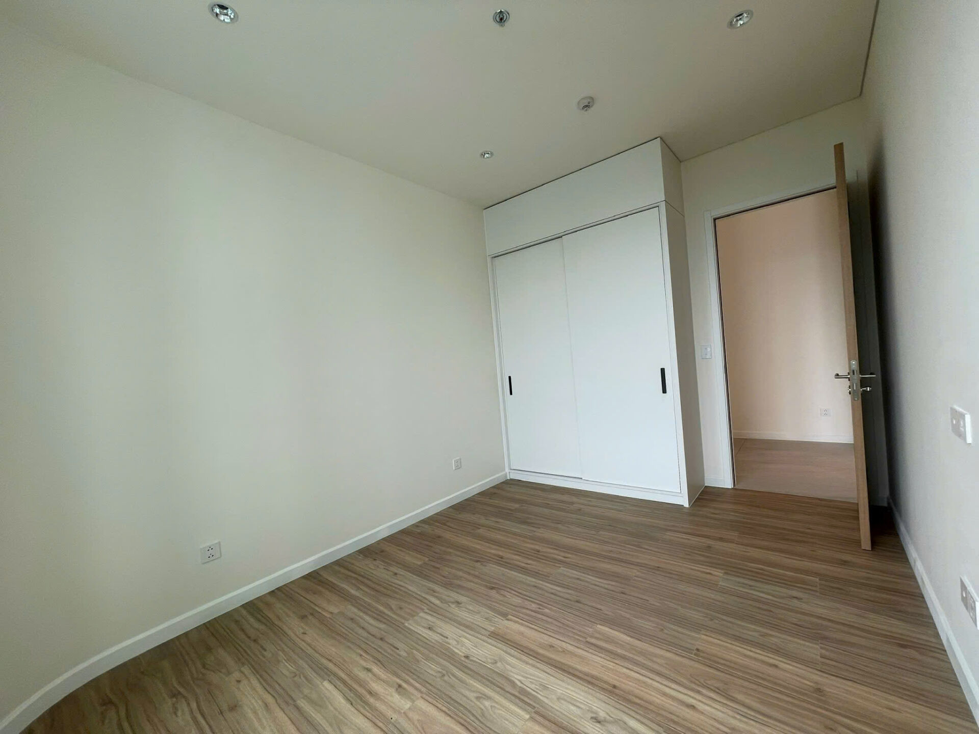 Thiết kế phòng khách căn hộ 3PN Thủ Thiêm Zeit River sang trọng hiện đại.