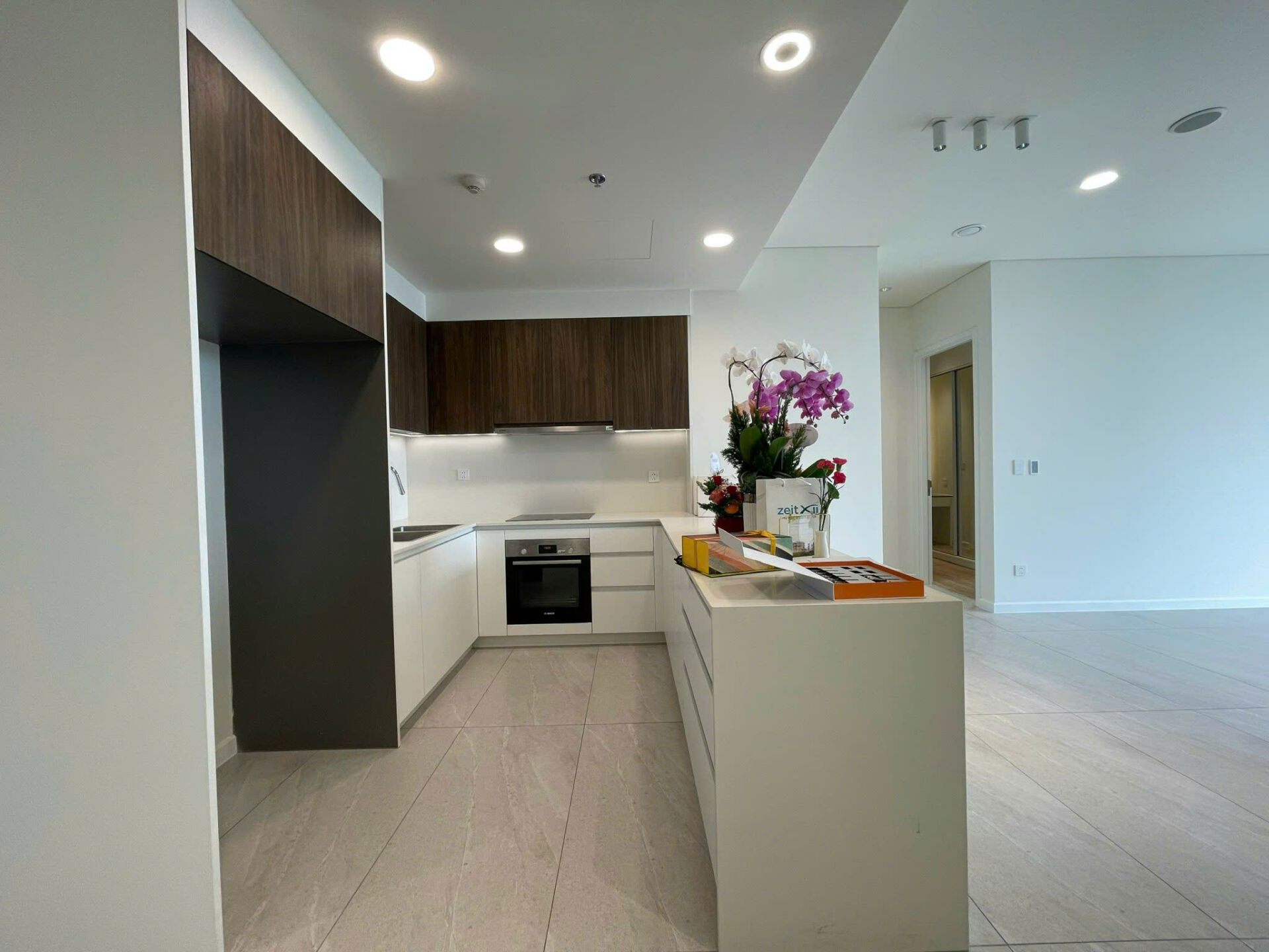 Bán căn hộ Thủ Thiêm Zeit River 3PN view hồ bơi và nội khu xanh mát.