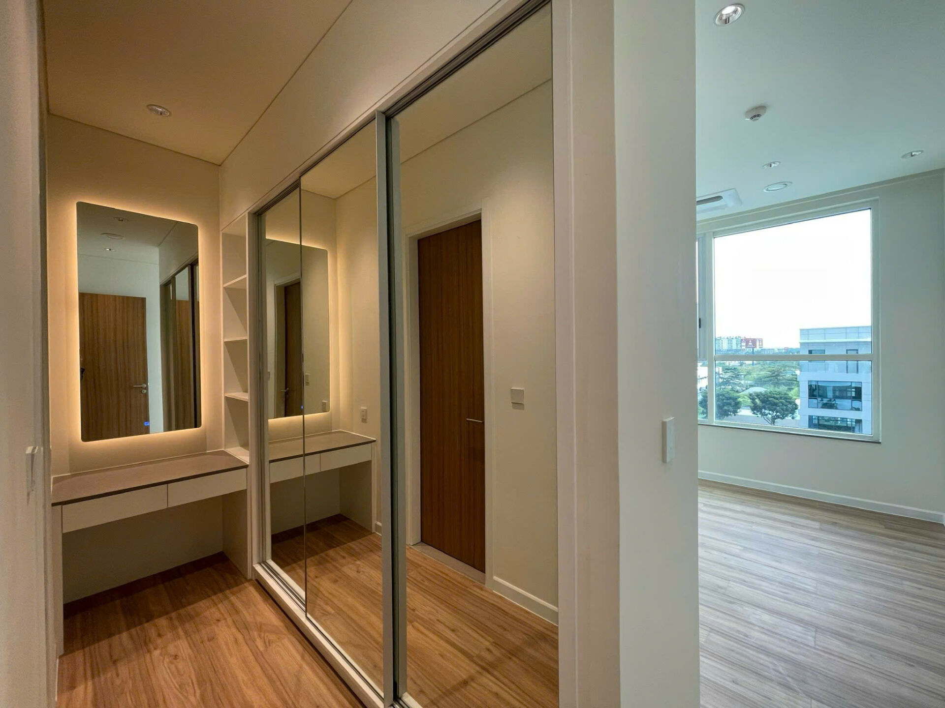 Thiết kế phòng khách căn hộ 3PN Thủ Thiêm Zeit River sang trọng hiện đại.