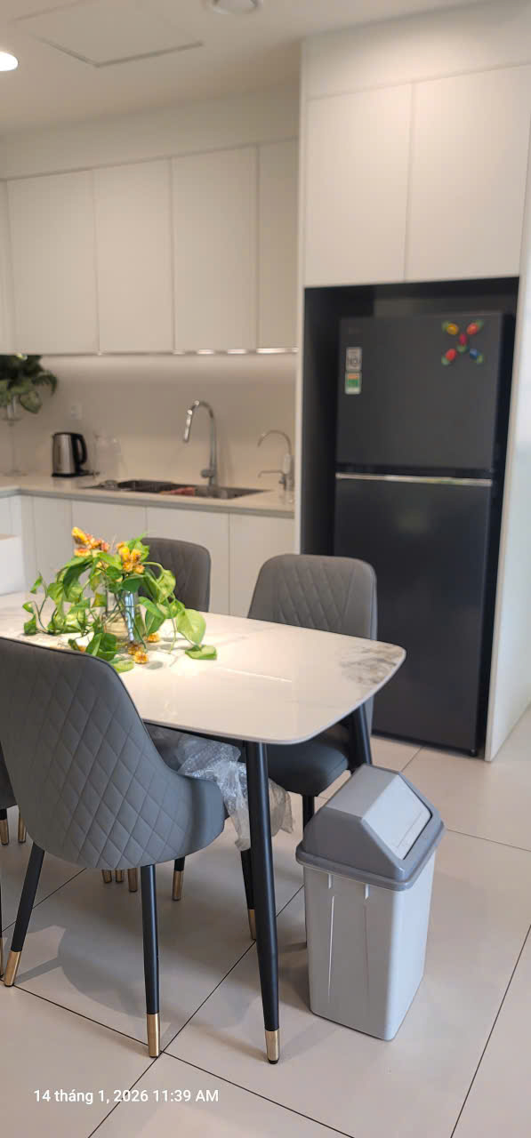 Tầm nhìn nội khu resort 5 sao từ căn hộ cho thuê Thủ Thiêm Zeit River 2PN.