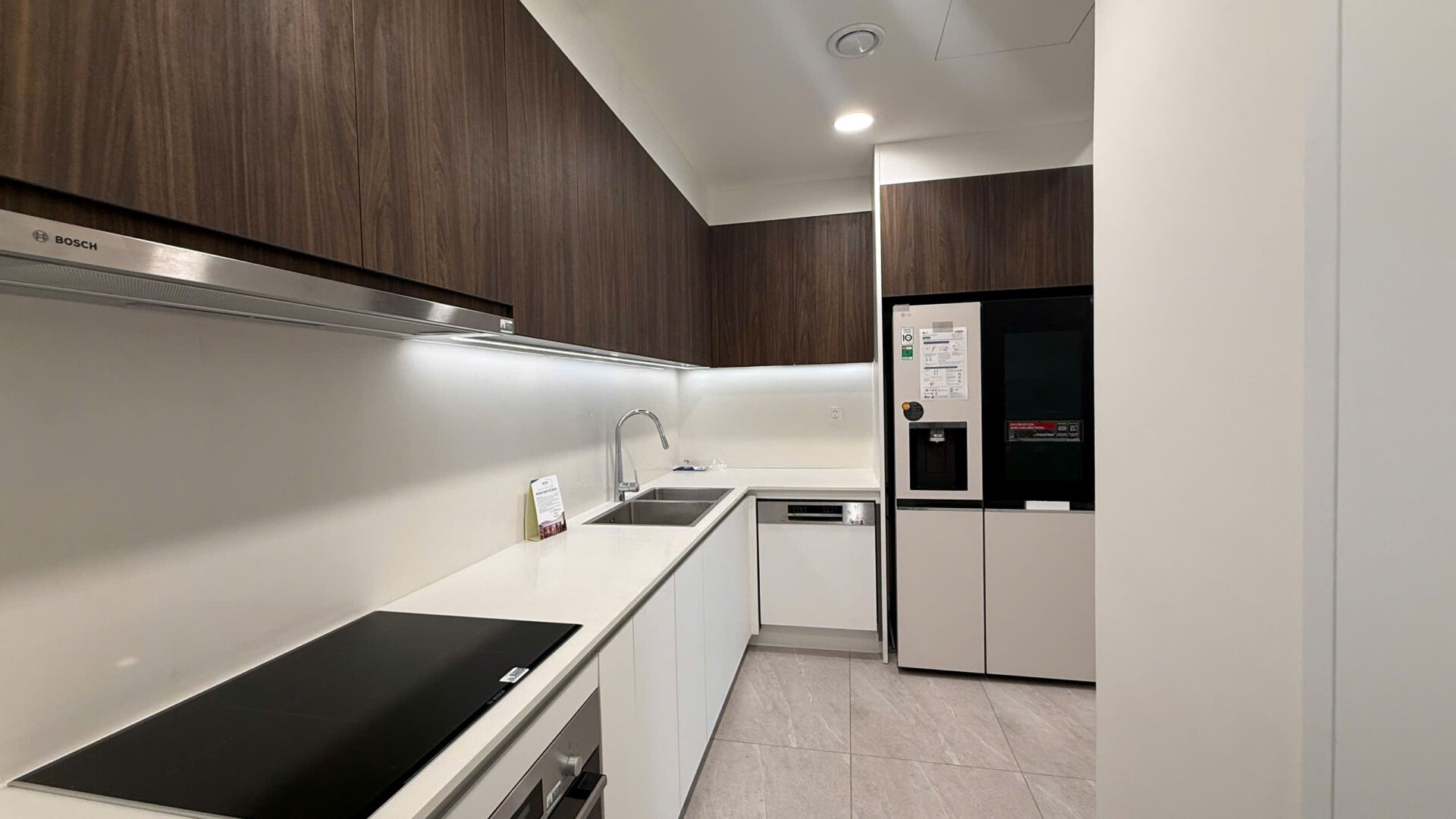 Nội thất phòng khách căn hộ 3 phòng ngủ Thủ Thiêm Zeit River 135m2.