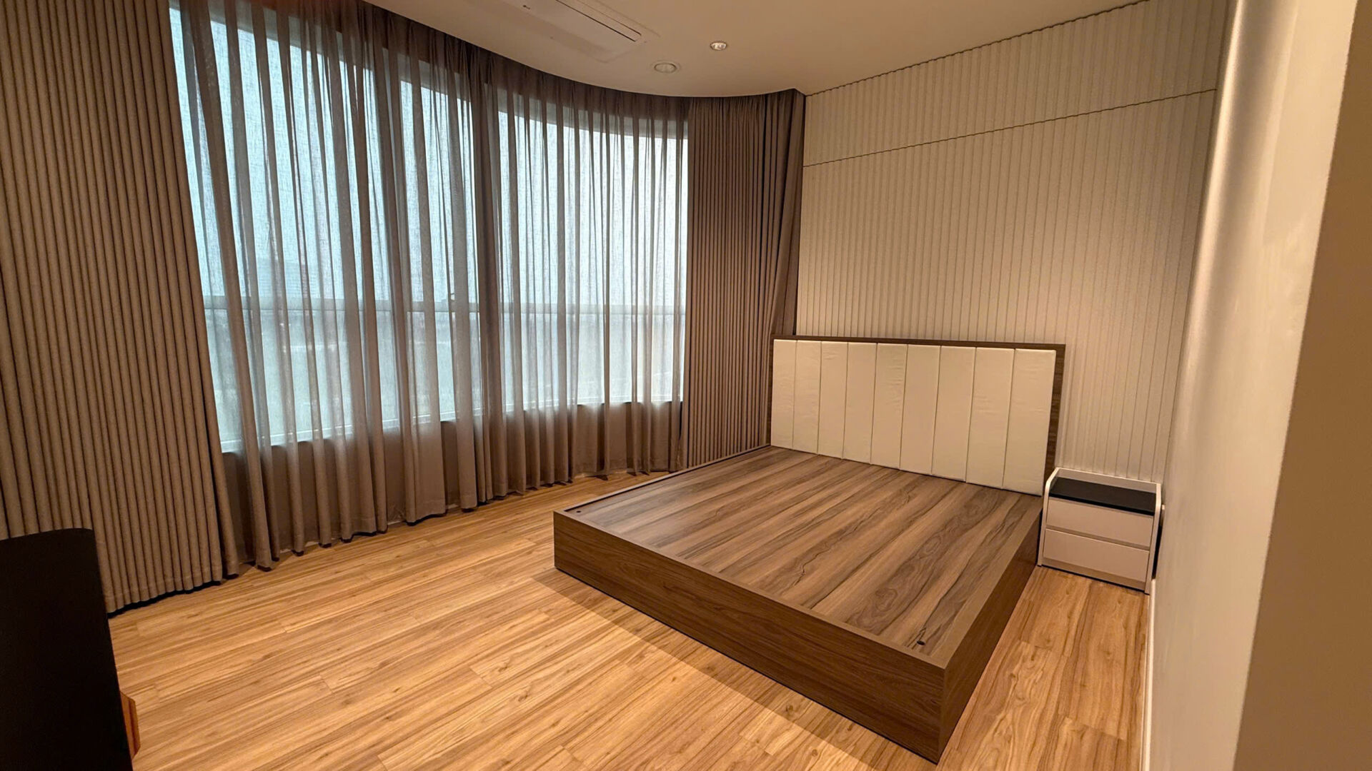 Nội thất phòng khách căn hộ 3 phòng ngủ Thủ Thiêm Zeit River 135m2.