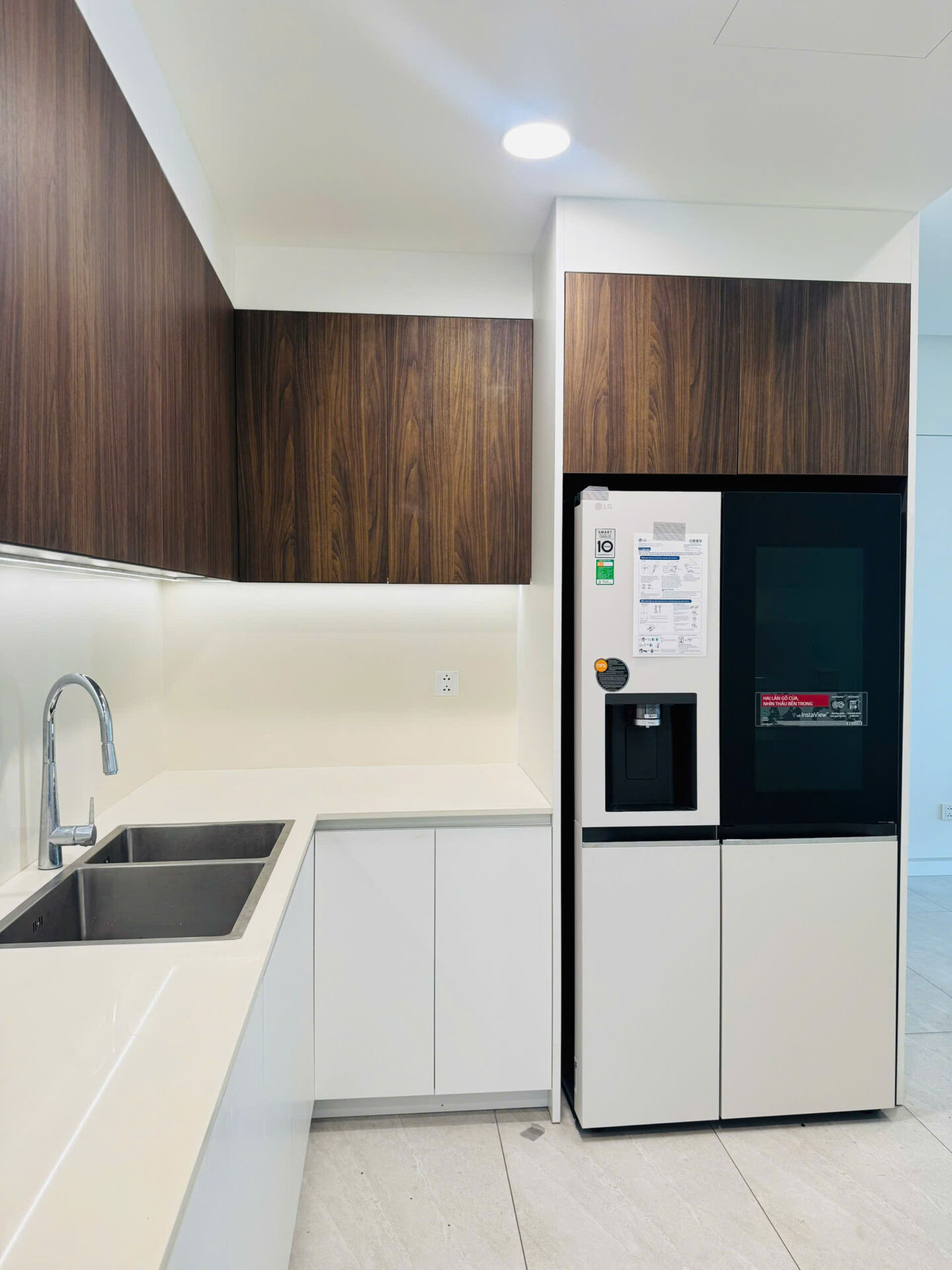 View nội khu resort xanh mát từ căn hộ cho thuê Thủ Thiêm Zeit River 3PN