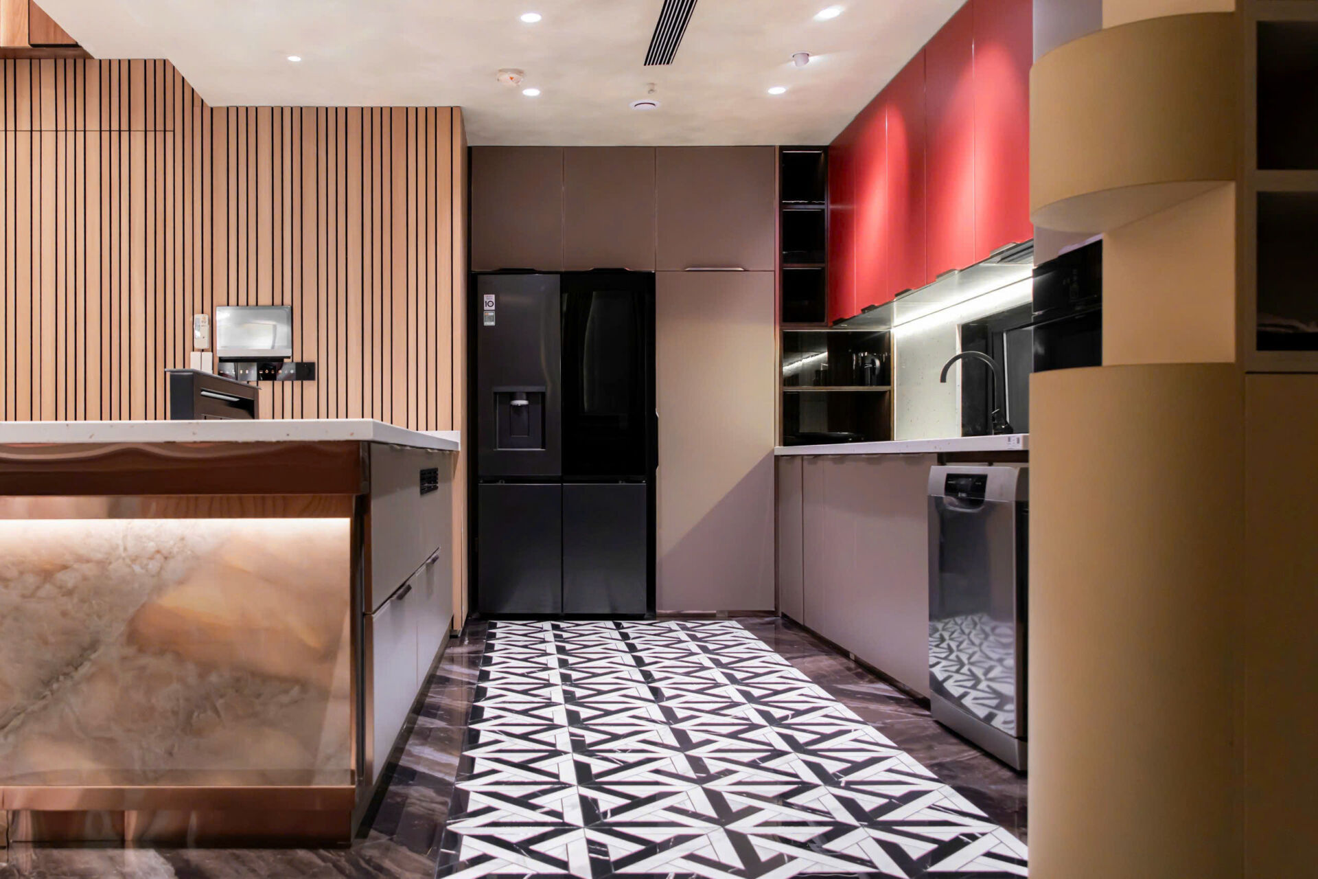 Không gian phòng khách thông tầng đẳng cấp tại Duplex Thủ Thiêm Zeit River.