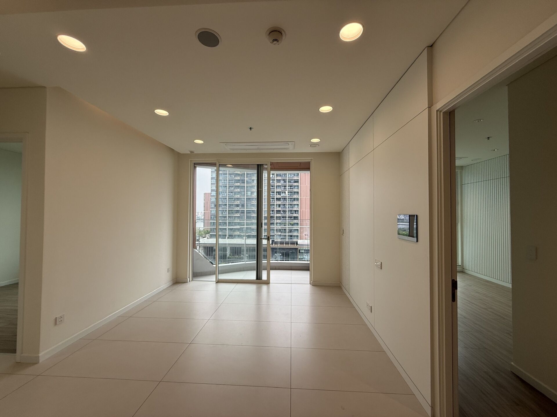 Căn hộ 2 phòng ngủ Thủ Thiêm Zeit River 88m2 mới nhận nhà.