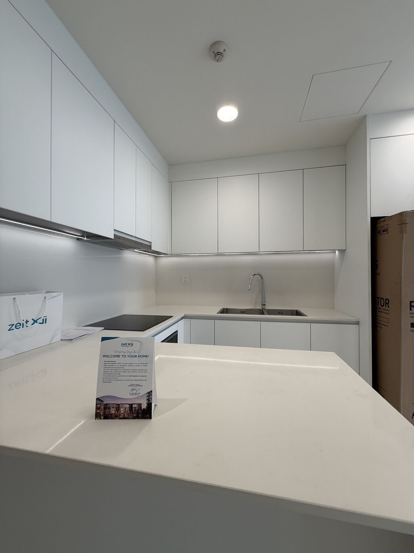 Căn hộ 2 phòng ngủ Thủ Thiêm Zeit River 88m2 mới nhận nhà.