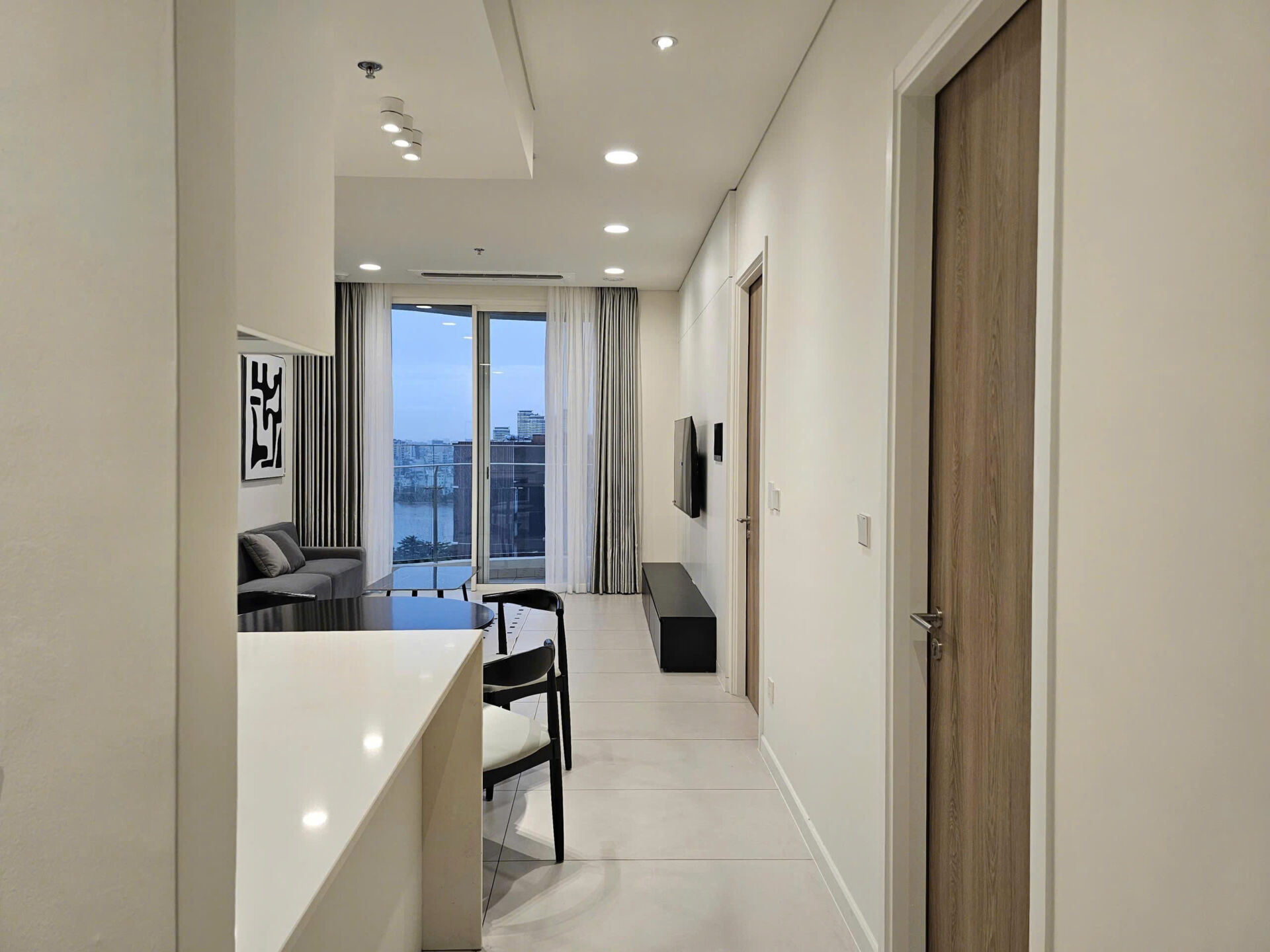 Tầm nhìn trực diện cầu Ba Son từ căn hộ cho thuê Thủ Thiêm Zeit River 2PN