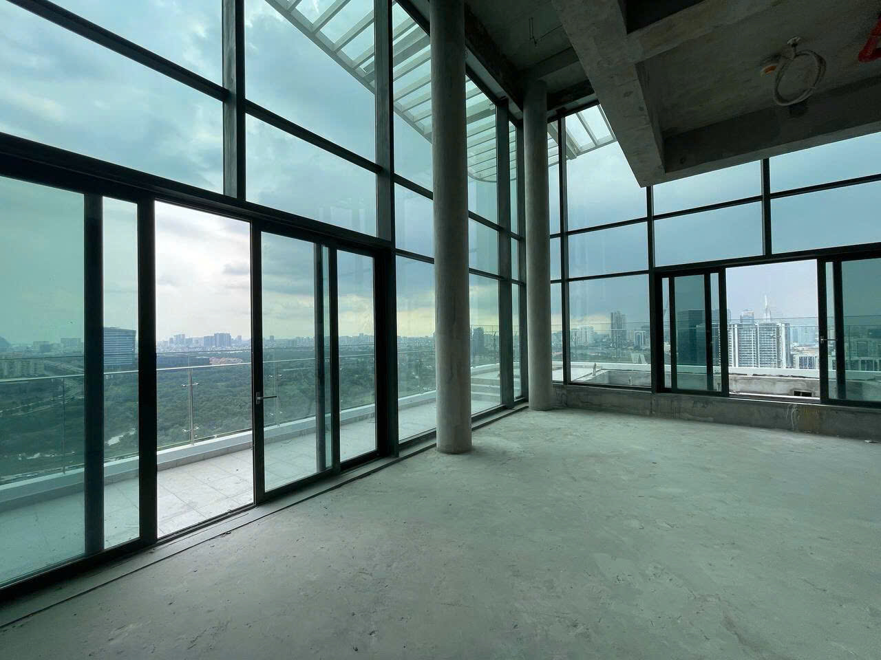 Bán Penthouse Thủ Thiêm Zeit River diện tích lớn view cầu Ba Son.